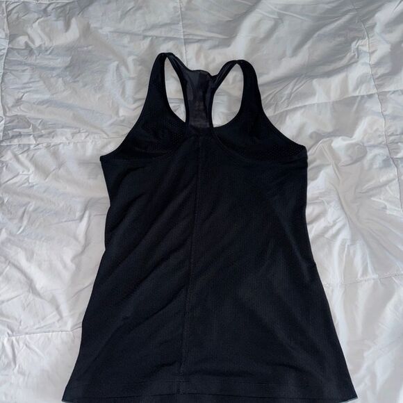 Under Armour Black Fitted Sleeveless Tank Top - Picture 11 of 11